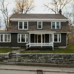 How Much Does Curb Appeal Matter in a Cash Sale?